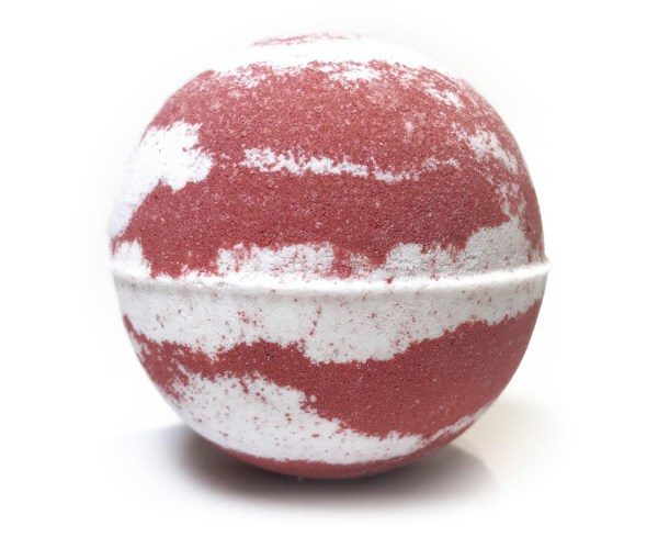 Nikki Stikki Botanicals – CBD Bath Bomb – Christmas Spirit Bomb (red/green) – 300mg CBD | OG Extracts Canada Nikki Stikki Botanicals – CBD Bath Bomb – Christmas Spirit Bomb (red/green) – 300mg CBD | OG Extracts Canada